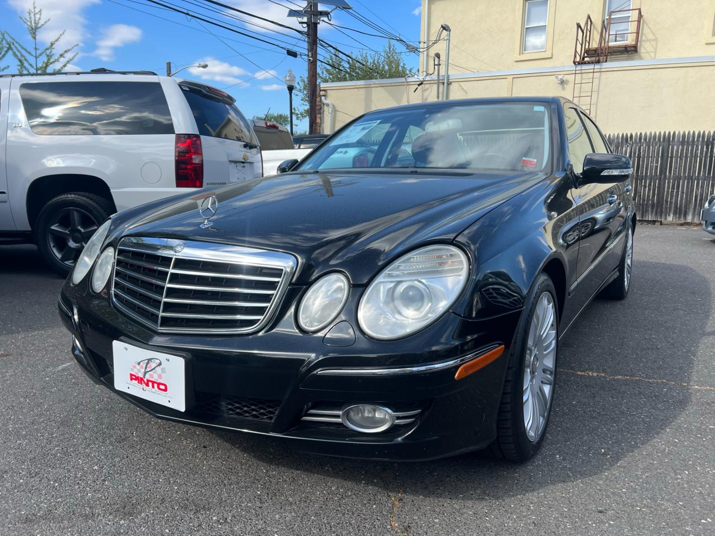 2008 BLACK /Black Leather Mercedes-Benz E-Class E350 Luxury (WDBUF87X48B) with an 3.5L V6 DOHC 24V engine, located at 1018 Brunswick Ave, Trenton, NJ, 08638, (609) 989-0900, 40.240086, -74.748085 - WoW! This Mercedes E-Class is a Black Beauty!! Just Serviced and Detailed and ready for the next driver who will appreciate this vehicle! A real nice Mercedes E 350 4-matic. Financing available - Photo#0